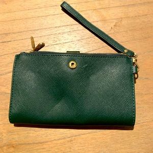 Green micheal Kors wallet